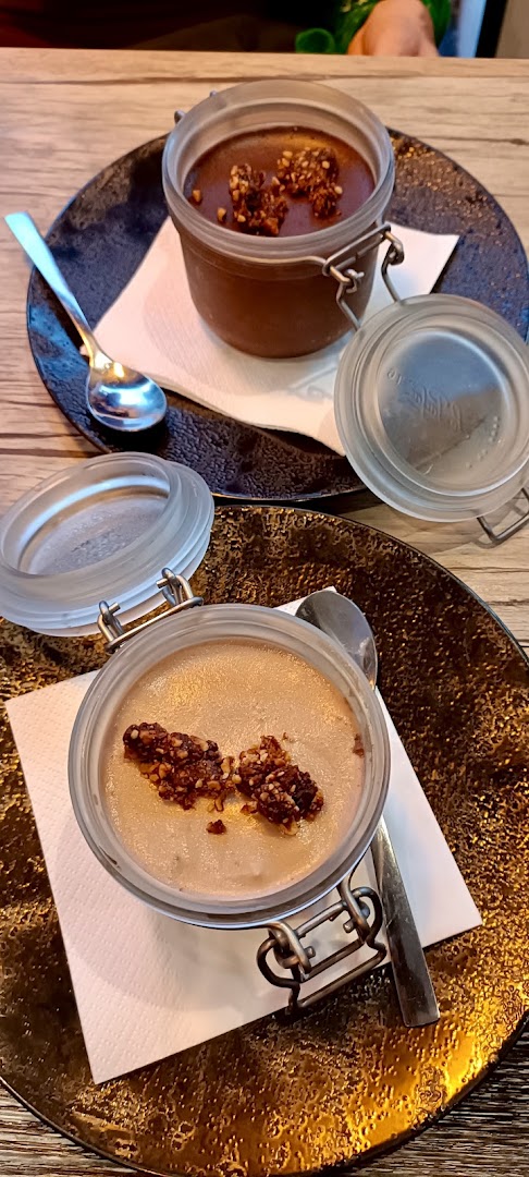 Deux desserts servis en verrines
